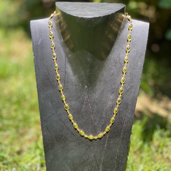LAURA MUNDER, Palm Beach Designer, Rare 18K Peridot Station Necklace, 18 inches. - Picture 6 of 13
